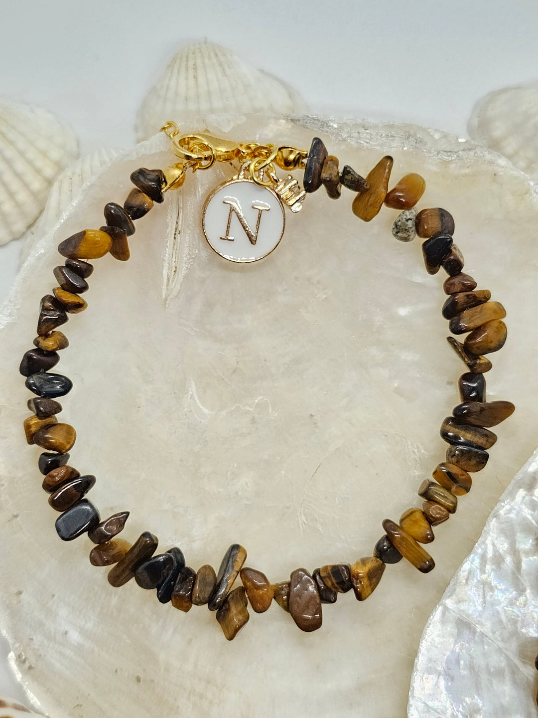 Armband aus Natur Heilsteine mit Buchstabenanhänger - UNISEX