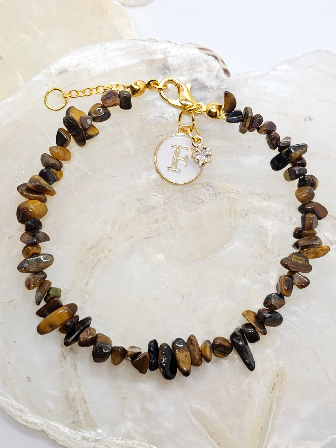 Armband aus Natur Heilsteine mit Buchstabenanhänger - UNISEX