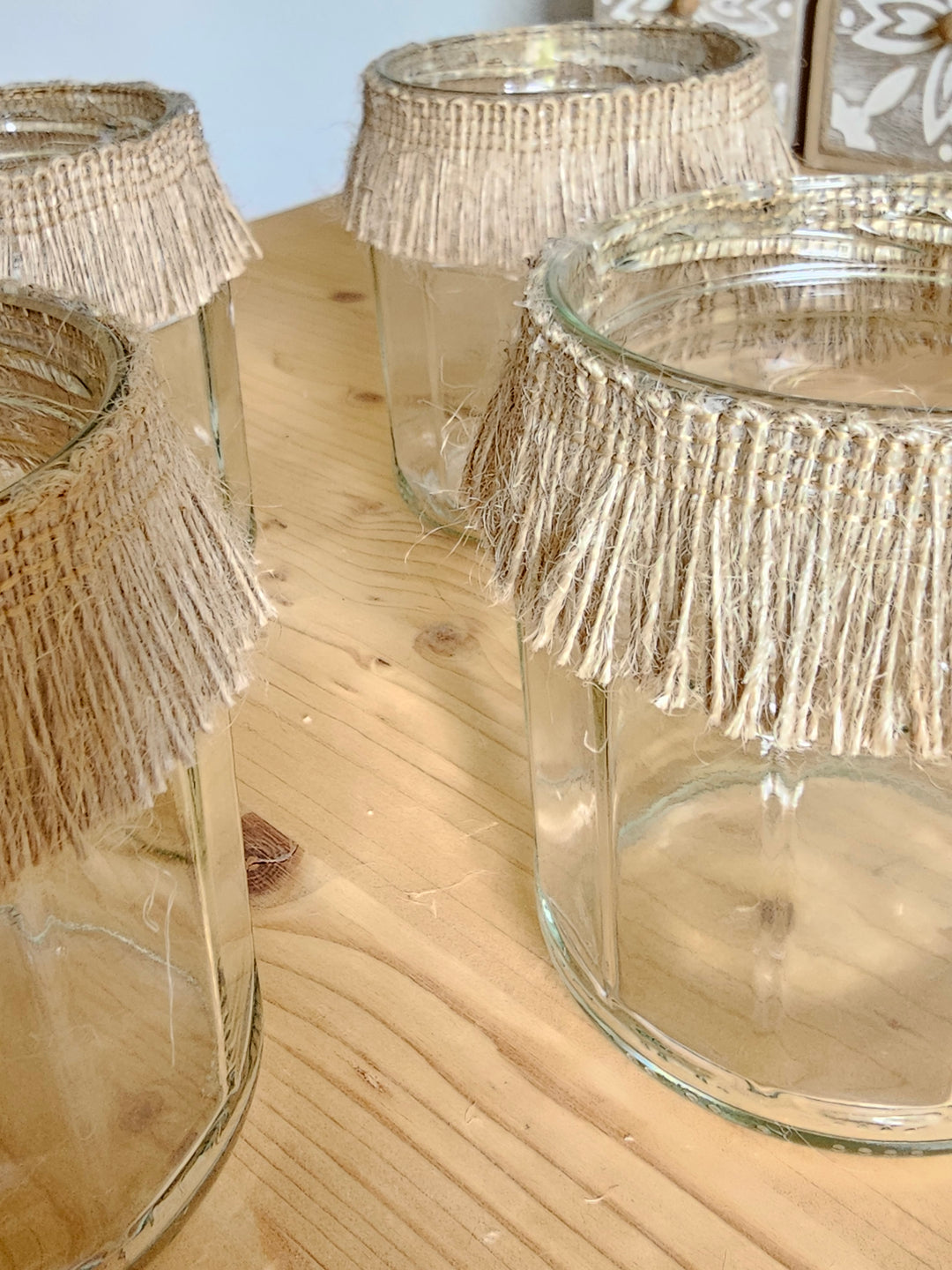 Upcycling-Glas im Ibiza-Boho-Stil