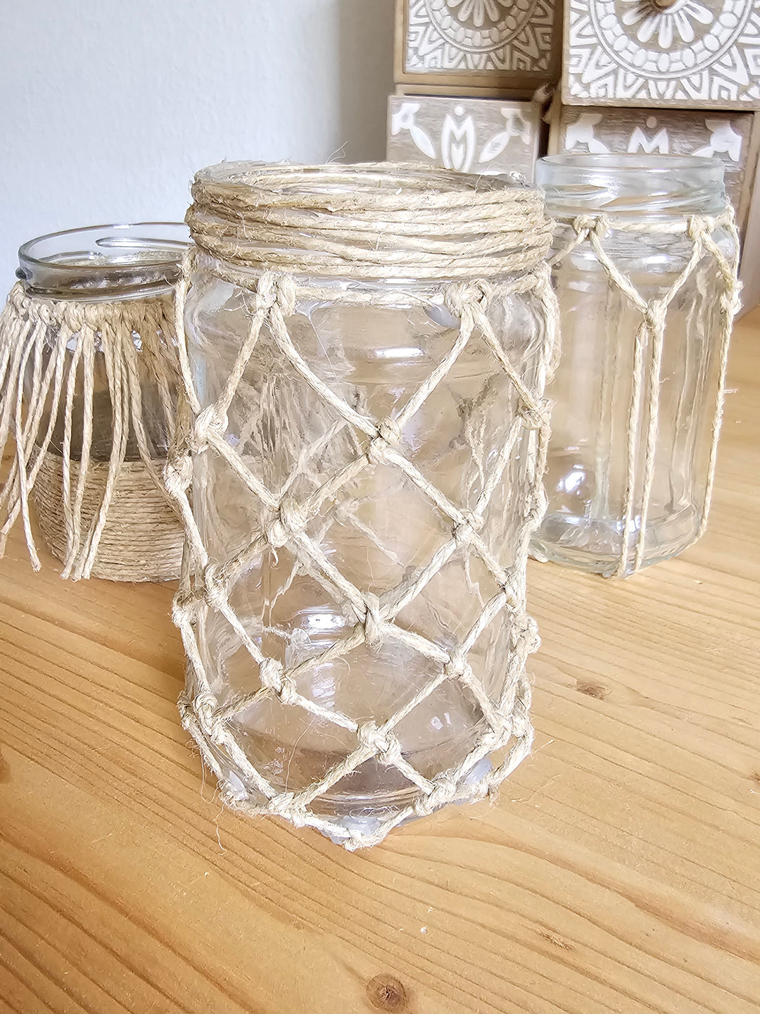 Upcycling-Gläser im natürlichen Boho-Stil – Dreierset